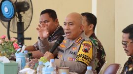 Kapolresta Pati Kombes Pol Andhika Bayu Adhittama dalam acara Jumat Curhat. Foto: Istimewa 