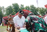 Foto : PJ bupati Pati Sujarwanto Dwiatmoko saat membuka TMMD di Kec.Jakenan 